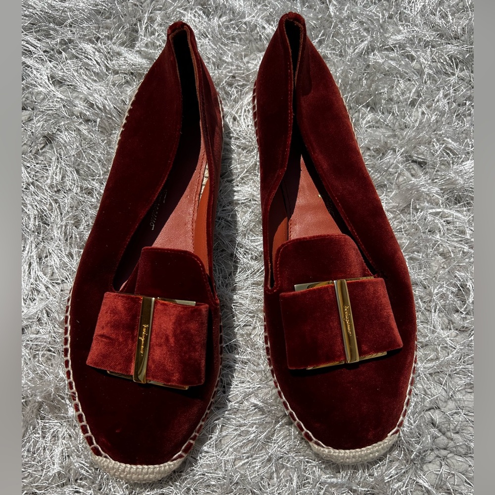 SALVATORE FERRAGAMO ESPRADILLE FLATS VELVET SANNIO BOW